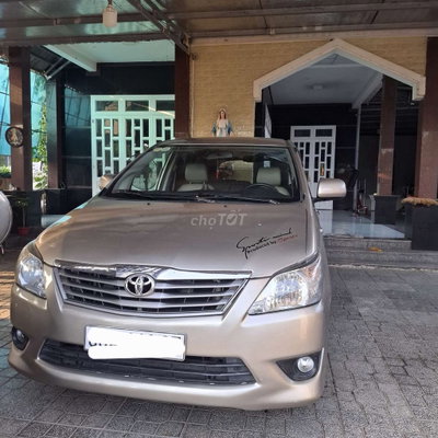 Toyota Innova 2013 Vàng cát