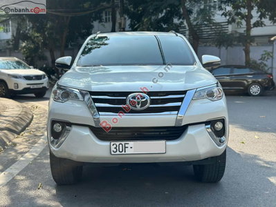 Xe Toyota Fortuner 2.7V 4x2 AT 2018