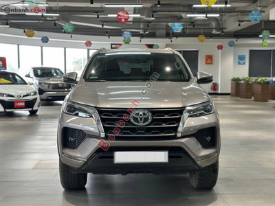 Xe Toyota Fortuner 2.4L 4x2 AT 2023