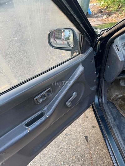 Daihatsu Charade Xanh đậm
