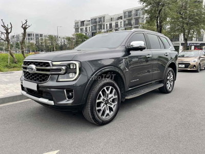 Ford Everest 2024 Titanium+ 2.0 AT 4x4 - 28500 km