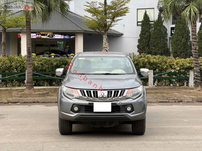 Xe Mitsubishi Triton 4x2 AT 2015