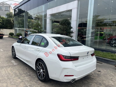Xe BMW 3 Series 320i Sport Line 2025