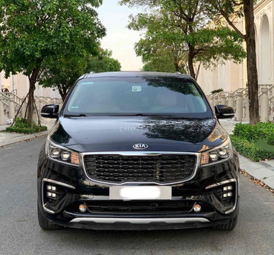 Kia Sedona 2019 Luxury D - 90000 km