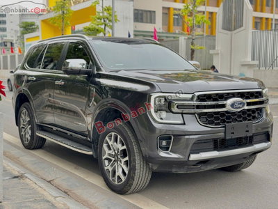 Xe Ford Everest Titanium Plus 2.0L 4x4 AT 2025