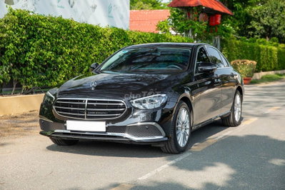 Mercedes-Benz E200 Exclusive Siêu Lướt 6.000km