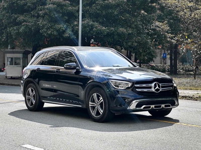 Mercedes-Benz GLC200 2021 Đen