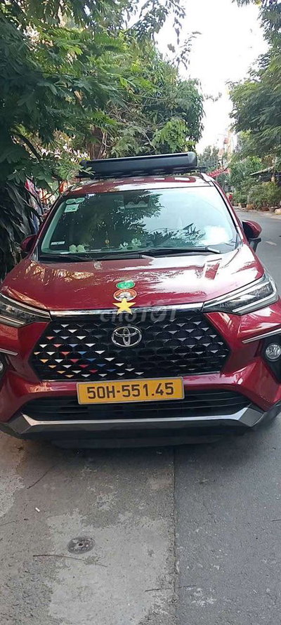 Toyota Veloz Cross Đỏ 7 chỗ