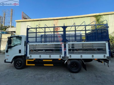 Xe Isuzu QKR 270 2026