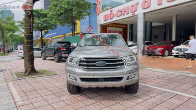 Xe Ford Everest Titanium 2.0L 4x4 AT 2018