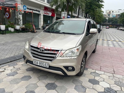 Xe Toyota Innova 2.0G 2015