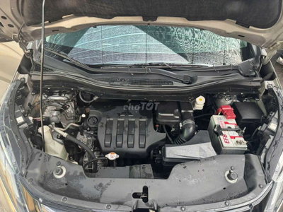 Mitsubishi Xpander 7 chỗ Bạc