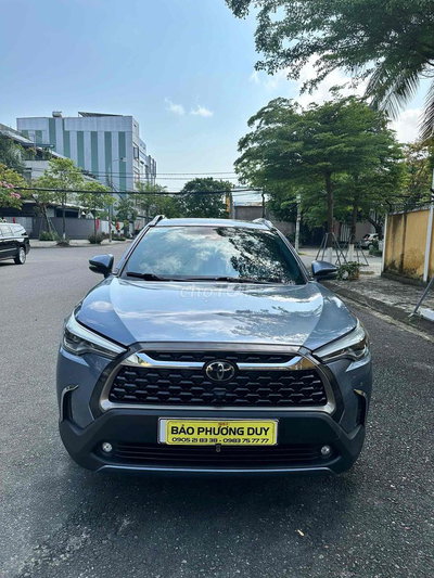 Toyota Corolla Cross 2021 V 41000 km Xám