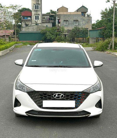 Hyundai Accent 2024 1.4 AT 42000 km