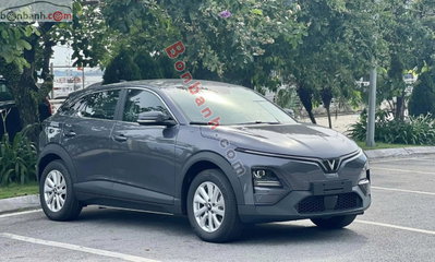 Xe VinFast VF6 Eco 2026