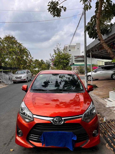 Toyota Wigo màu Cam