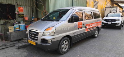 Hyundai Starex GRX Bạc