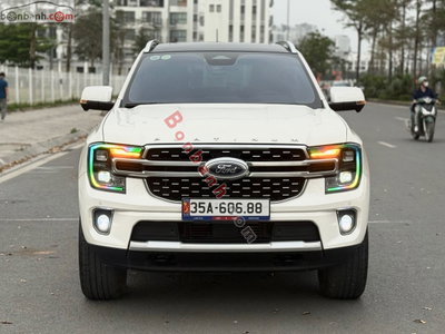 Xe Ford Everest Platinum 2.0L 4x4 AT 2025
