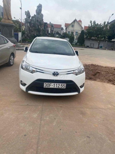 Toyota Vios màu Trắng