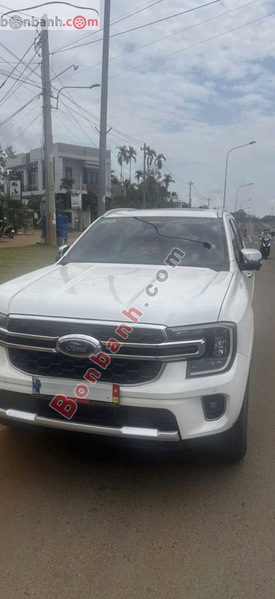 Xe Ford Everest Titanium 2.0L 4x2 AT 2025
