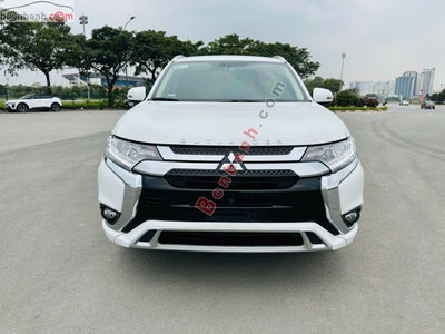 Xe Mitsubishi Outlander 2.0 CVT 2022