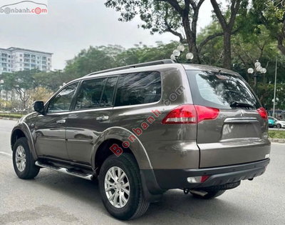 Xe Mitsubishi Pajero Sport G 4x4 AT 2016