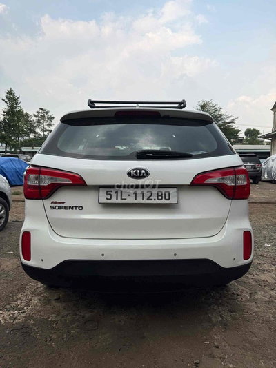 Kia Sorento 7 chỗ Trắng