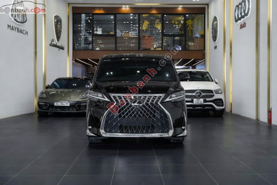 Xe Lexus LM 350 2022