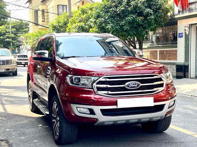 Ford Everest Titanium 2020 xe cá nhân đi kỹ