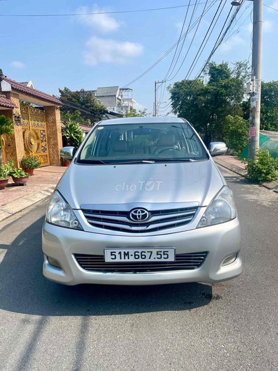 NHÀ BÁN INNOVA V AT (tự động ) ĐỜI 2011 XE RẤT ZIN