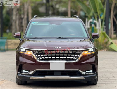 Xe Kia Carnival Signature 2.2D 2022