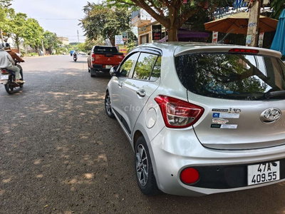 Hyundai Grand i10 Bạc
