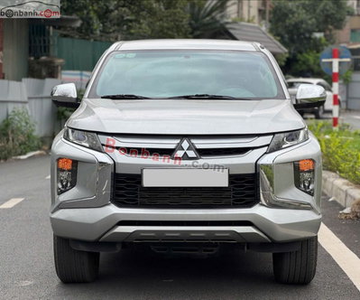 Xe Mitsubishi Triton 4x2 MT 2020