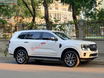 Xe Ford Everest Titanium Plus 2.0L 4x4 AT 2023