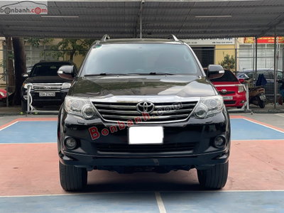 Xe Toyota Fortuner 2.7V 4x4 AT 2013