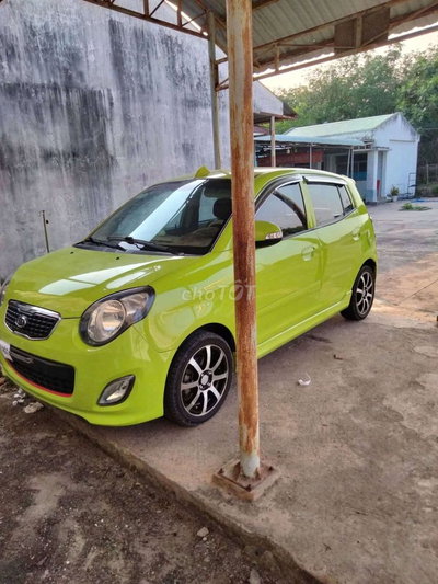 Kia Morning 5 chỗ Xanh nõn chuối