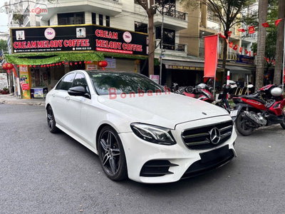 Xe Mercedes Benz E class E300 AMG 2020