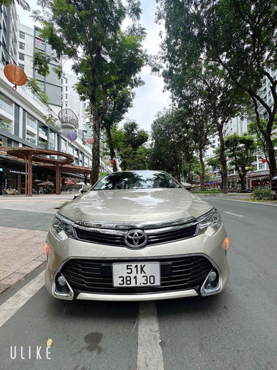 Bán Toyota Camry 2018 2.5Q. Xe Nữ chạy đi ít