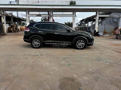 Nissan X-Trail 2017 Bản full 2 cầu Đen