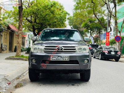 Xe Toyota Fortuner 2.5G 2010