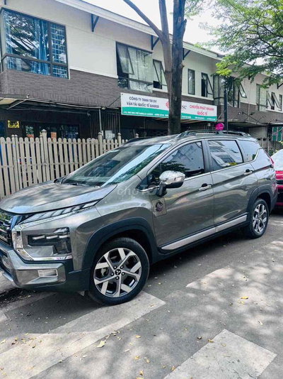 Mitsubishi Xpander Cross 2023 Xám giá rẻ