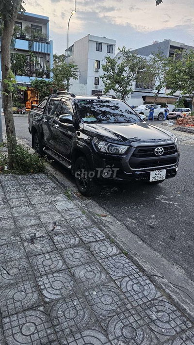 Toyota Hilux 2021 1 cầu AT 77.800 km