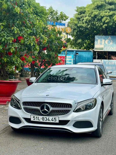 Mercedes Benz C Class 2017 C200 - 120000 km