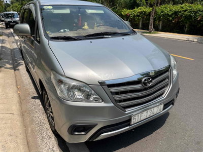 Toyota Innova 2015 Bạc