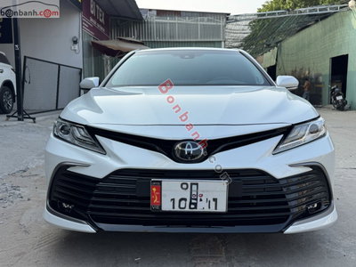 Xe Toyota Camry 2.0Q 2022