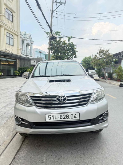 Toyota Fortuner 2016 Bạc