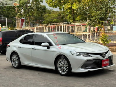 Xe Toyota Camry 2.5Q 2020