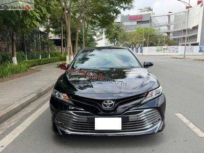 Xe Toyota Camry 2.0G 2020