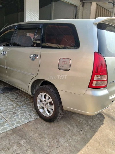 Toyota Innova 2008 G Ghi vàng