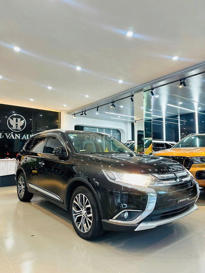 Mitsubishi Outlander 2018 Đen